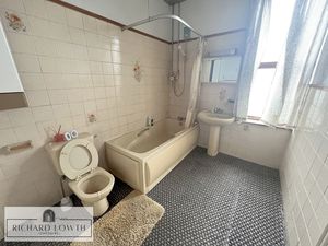 Bathroom/WC- click for photo gallery